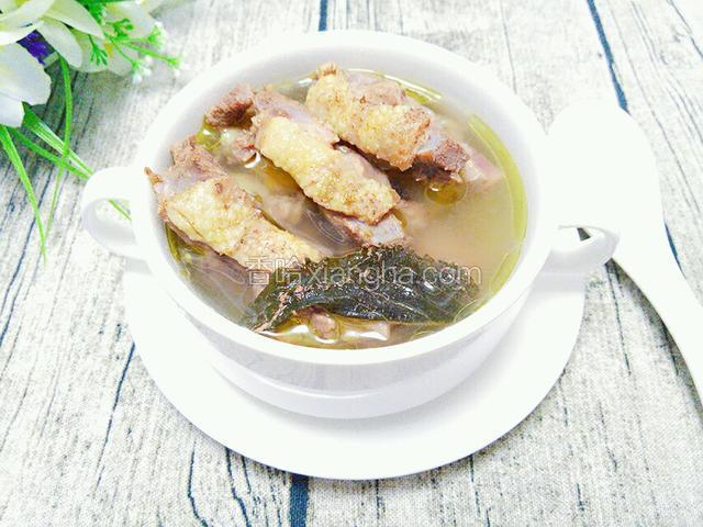 砂锅炖土鸭