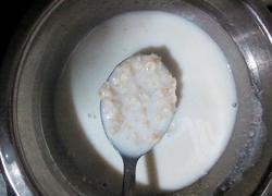 牛奶亚麻籽粉燕麦粥