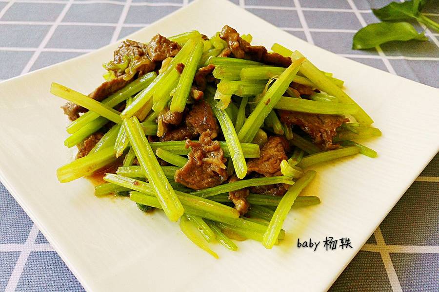 香芹炒牛里脊