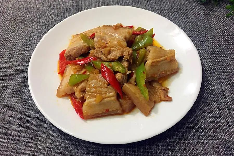 蒜蓉辣椒酱炒五花肉