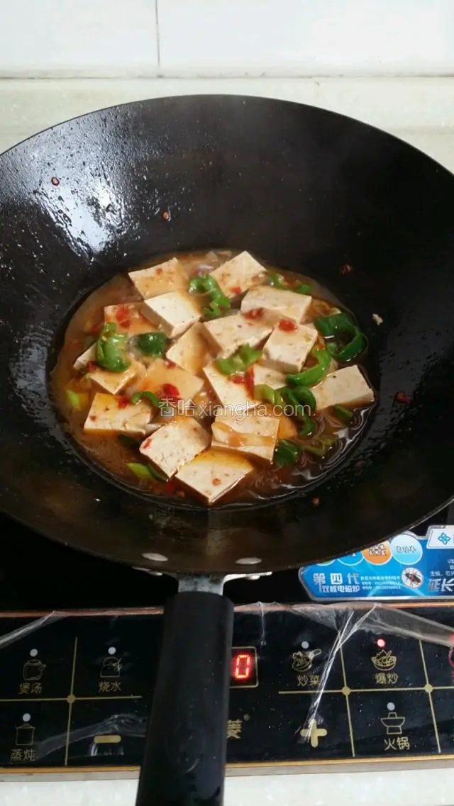 加少许水继续翻炒