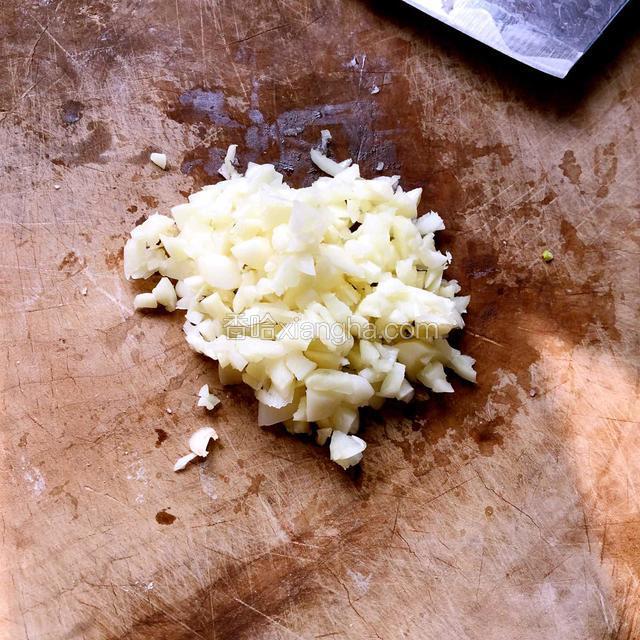 切蒜蓉