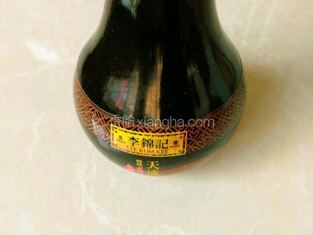 准备李锦记酱料。