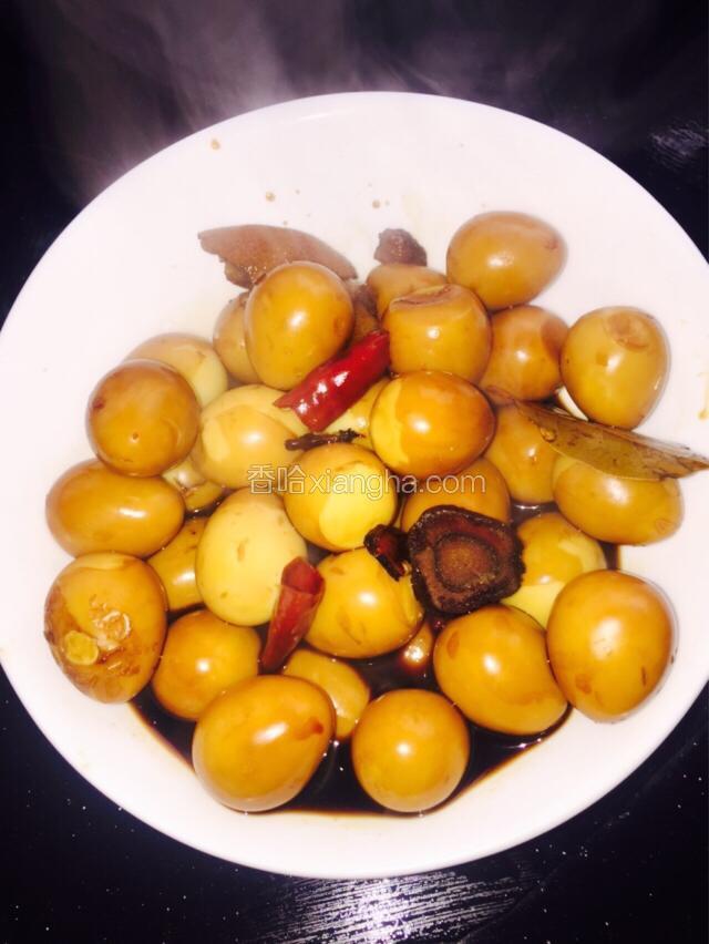 一份美味醇香浓郁的卤蛋上盘了