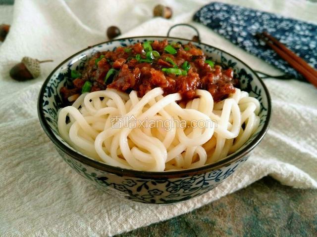 牛肉酱拌面