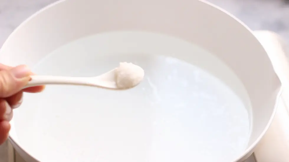 烧一锅水，加一勺盐