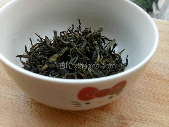 茶叶备好（自家产的龙井茶）