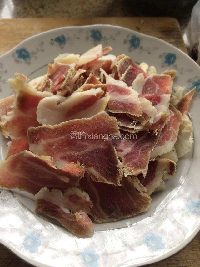 腌肉切薄片