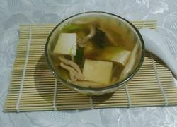 蟹味菇豆腐汤