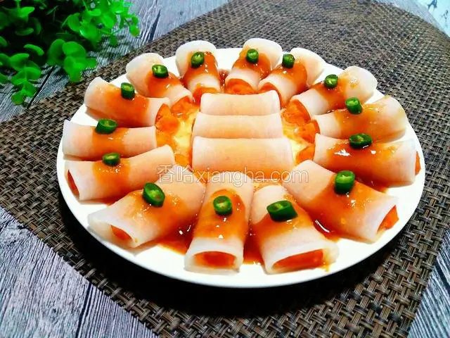 鱼肉萝卜卷