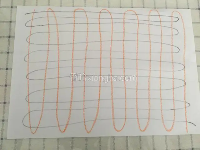 这是画纹路图，先画黑色线再画红色线。