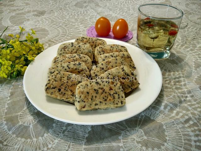   核桃黑芝麻饼干