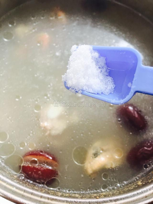 加盐调味即可。