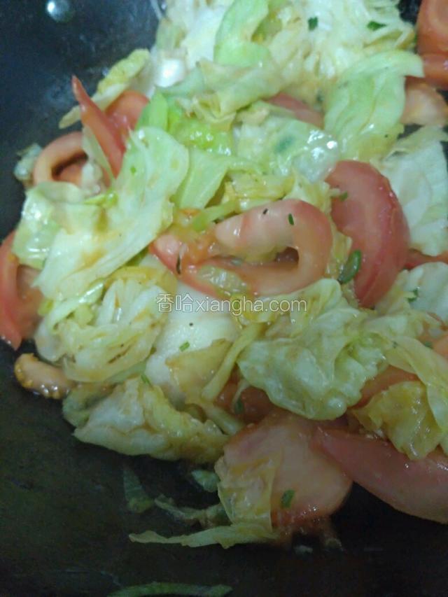 炒至两种菜都变软，加鸡精盛出。