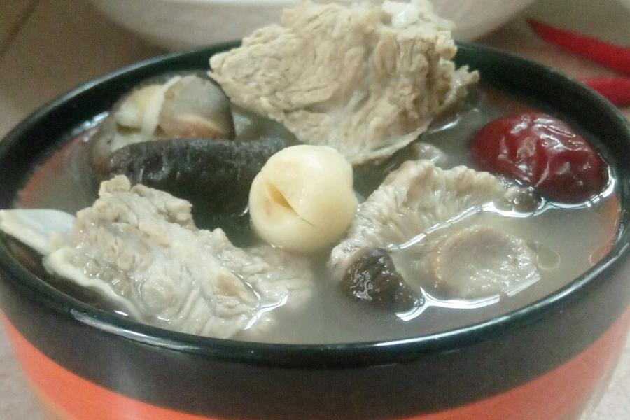排骨边药材汤