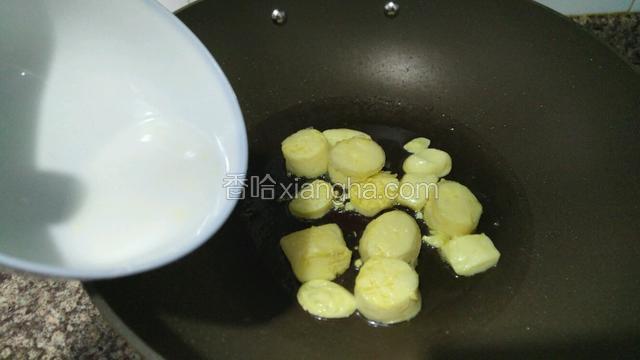 加入水淀粉即可。