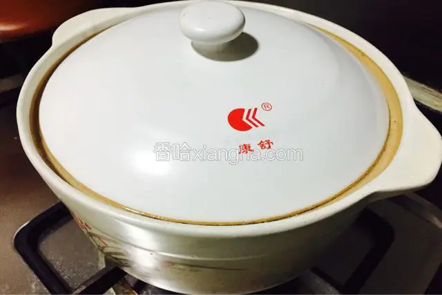 大火煮开转小火煮30到40分钟