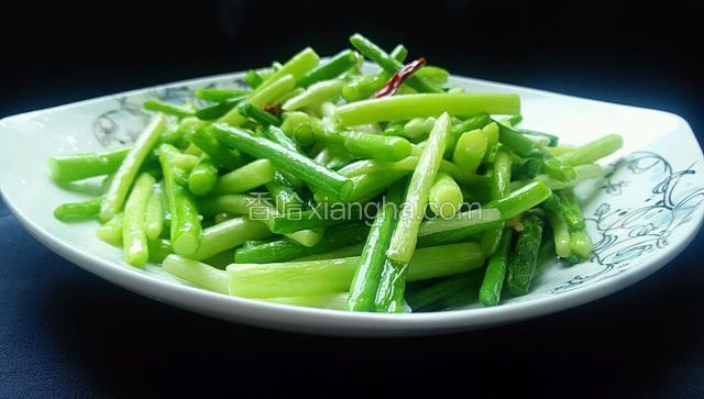 爆炒蒜苔