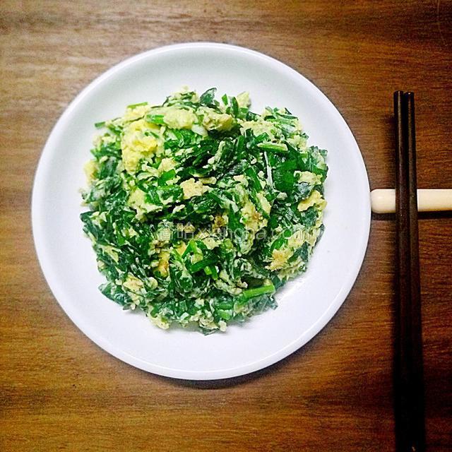 嫩韭菜芽炒鲜鸡蛋