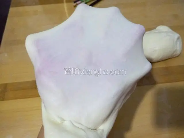 能拉出薄膜就可以 