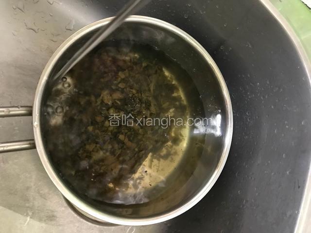 冬尖用纯净水冲洗两遍