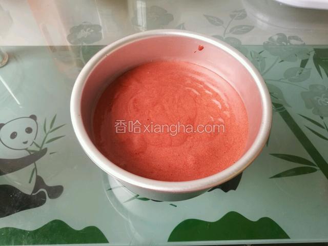 倒入模具振一下气泡。