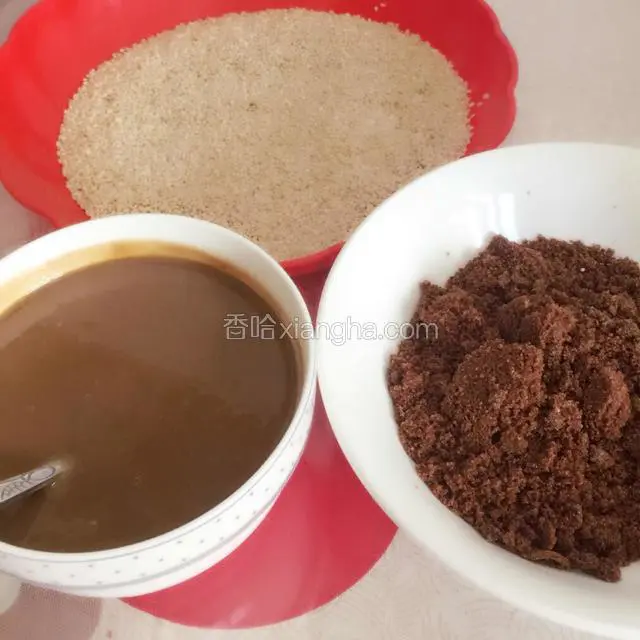 准备食材 芝麻酱 红糖 芝麻仁