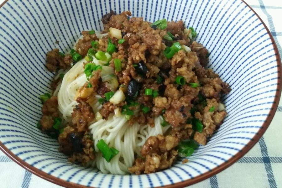 家常肉末面条