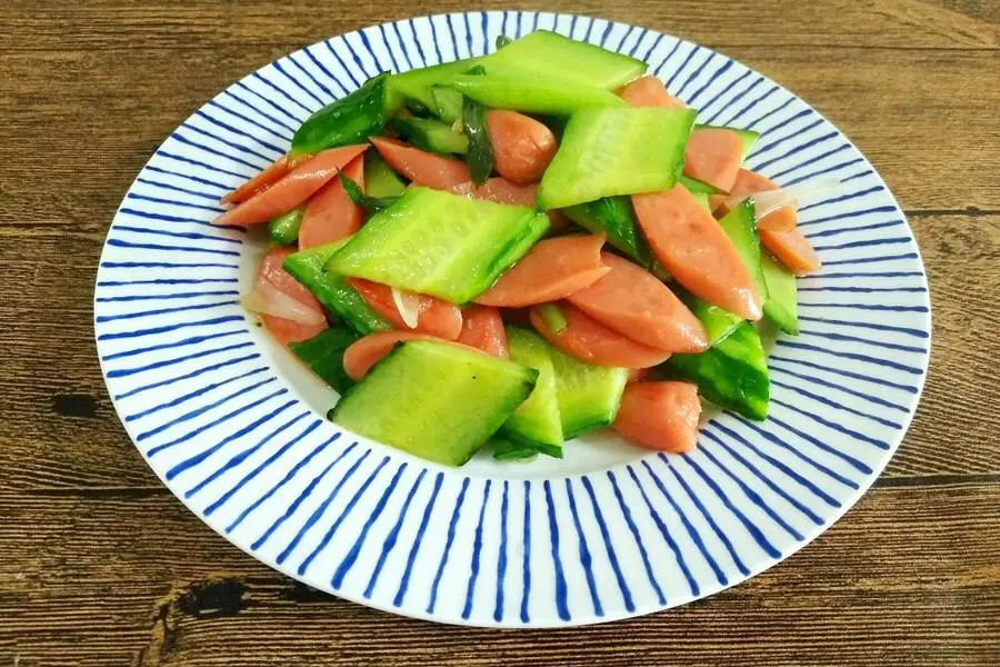 黄瓜炒火腿肠