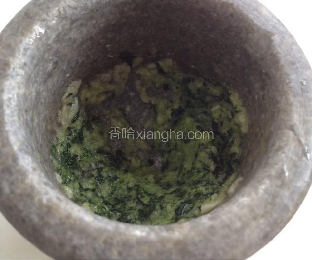 捣碎成泥