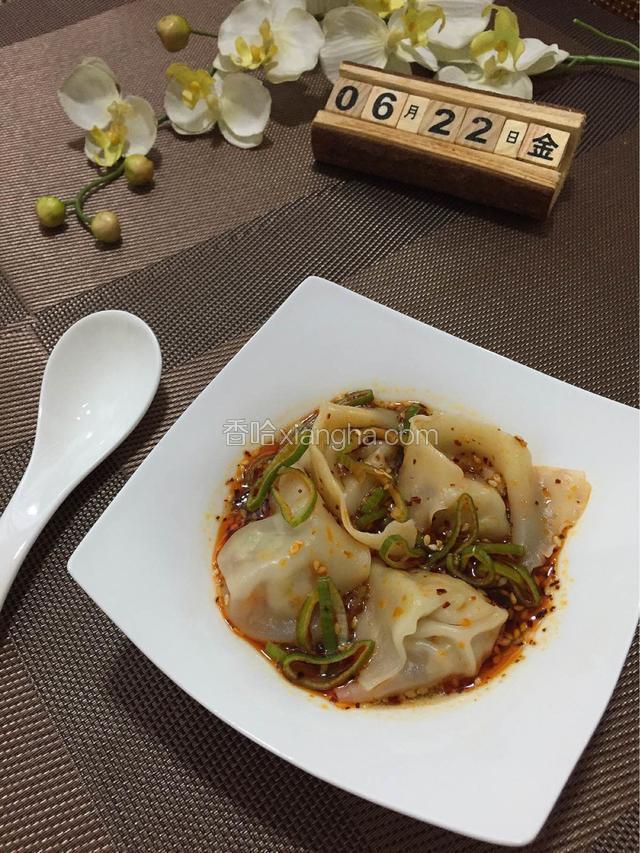 好吃的酸辣馄饨做好啦