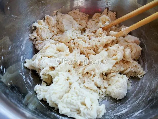和成絮状 饧发十分钟