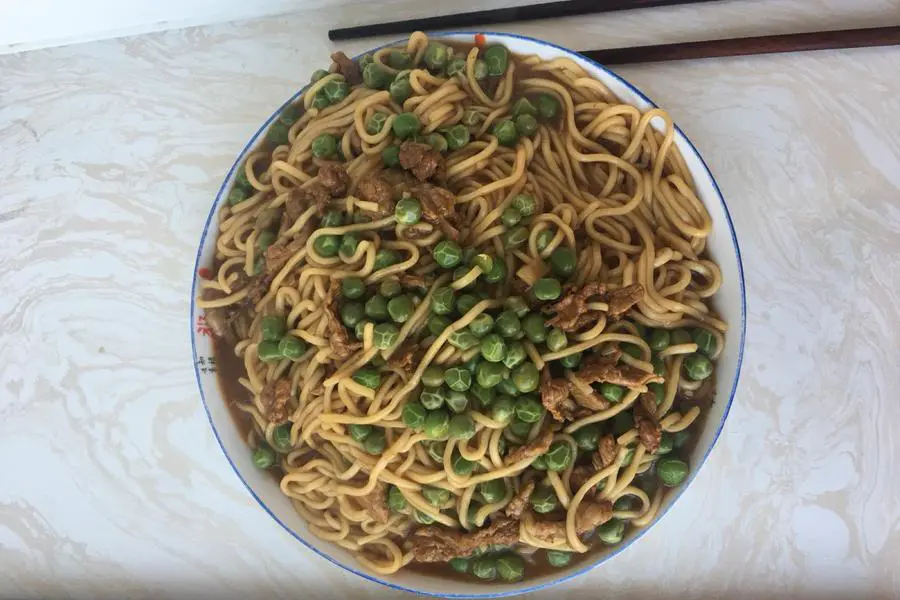 豌豆焖面