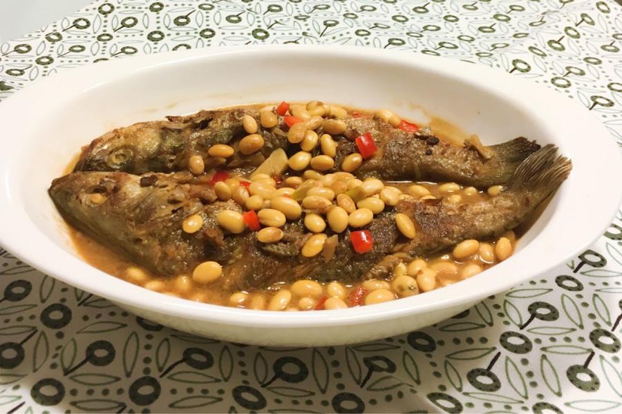 黄豆酱海鲈鱼