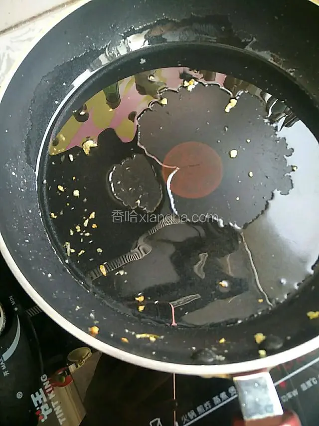 热锅，少许油
