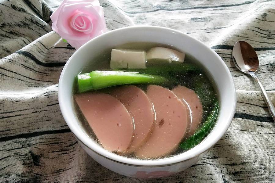 火腿青菜豆腐汤