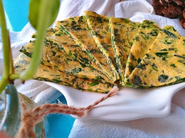出锅后直接就可以使用喽，也可以沾红枣花生芝麻酱食用，更加补铁