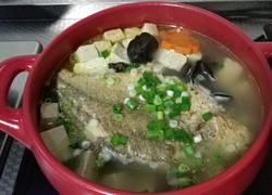 砂锅鱼炖豆腐