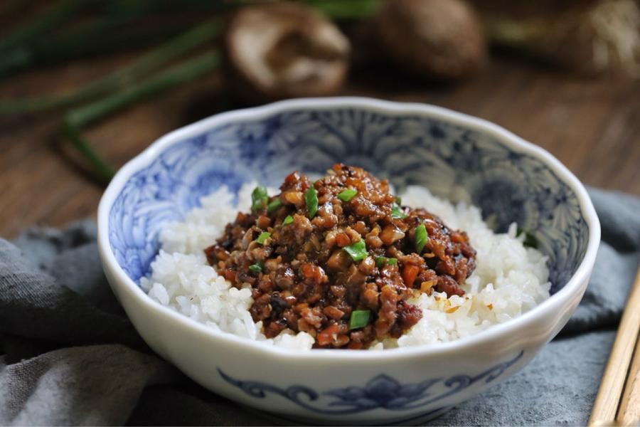 香菇肉酱饭