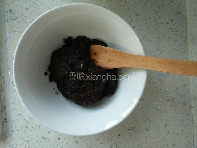 材料:红豆沙（自己做的豆沙馅）