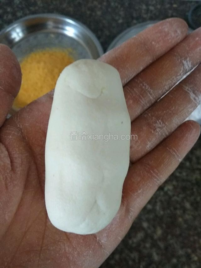 收好口，整理成椭圆形