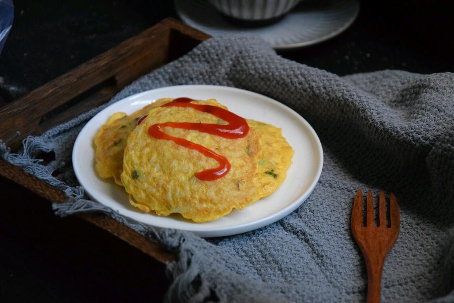 米饭鸡蛋饼