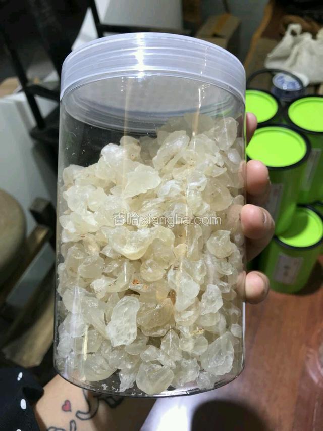 这样一瓶雪燕天天吃一个人可以吃多半年