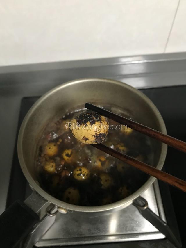 小火继续卤制20分钟