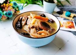 麦冬香菇炖鸡汤