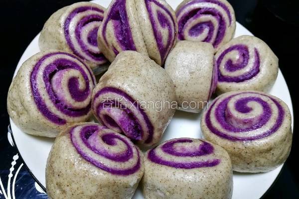 紫薯全麦营养花卷