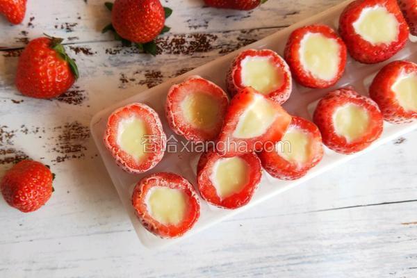 炼奶草莓冰淇淋