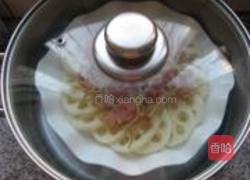 银鱼肉丝蒸藕片的做法图解5