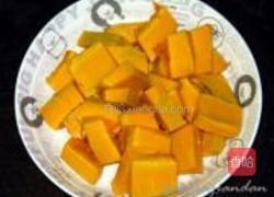 南瓜焖腊鸭腿的做法图解2