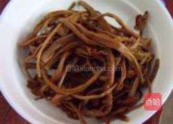 茶树菇炖鸡肉的做法图解3